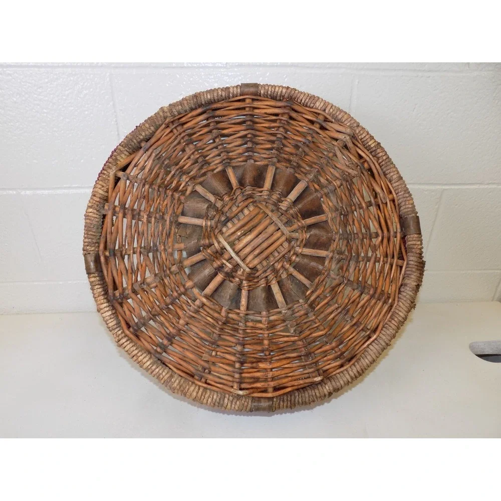 Large Vintage Woven Basket Tray w/ Wood Handles Red Accent Round Boho 20